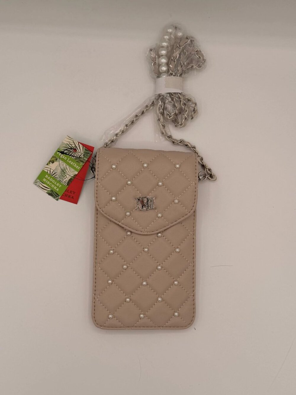 Badgley Mischka Off White Quilted Phone Crossbody Bag Pearl Strap NWT